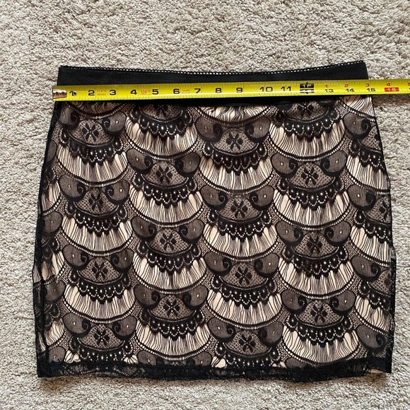 Mini skit, black lace - Picture 5 of 5